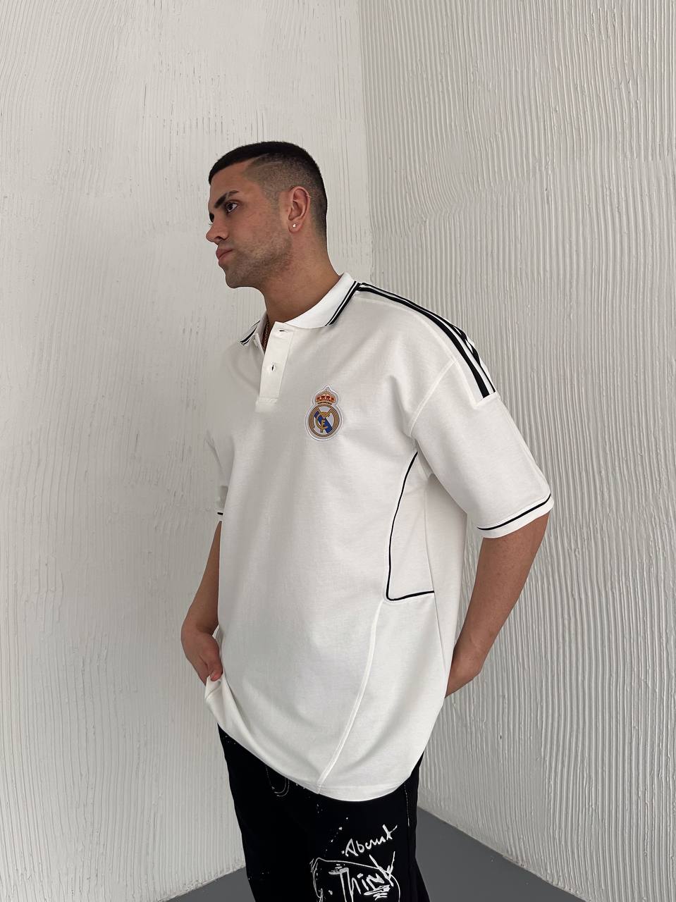 تيشيرت ياخة ريال مدريد ابيض خطوط اسود , قالب كبير✅