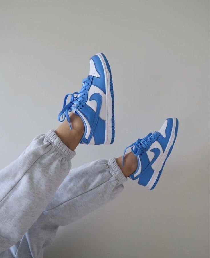 SB Nike حذاء نايك سمائي وابيض ناصي ,قالب طبيعي