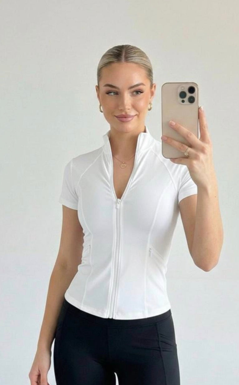 توب بناتي بلونين اسود وابيض