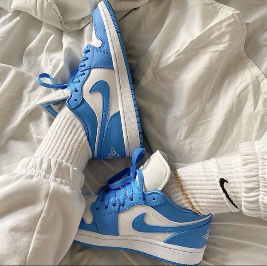 SB Nike حذاء نايك سمائي وابيض ناصي ,قالب طبيعي