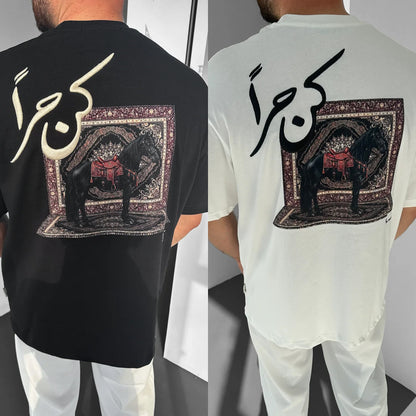 تيشيرت "كن حرًا " بلونين ( اسود ,ابيض ) نقش وتطريز 3D جودة عالية
