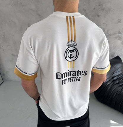 تيشيرت ريال مدريد باشرطة ذهبية ,قالب كبير ✅