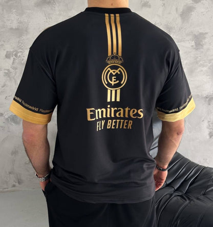 تيشيرت ريال مدريد باشرطة ذهبية ,قالب كبير ✅