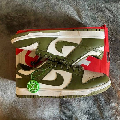 SB Nike حذاء نايك ناصي زيتوني وبيجي ,قالب طبيعي ✅